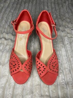Sbicca Coral Peep-Toe Ankle Strap Sandals